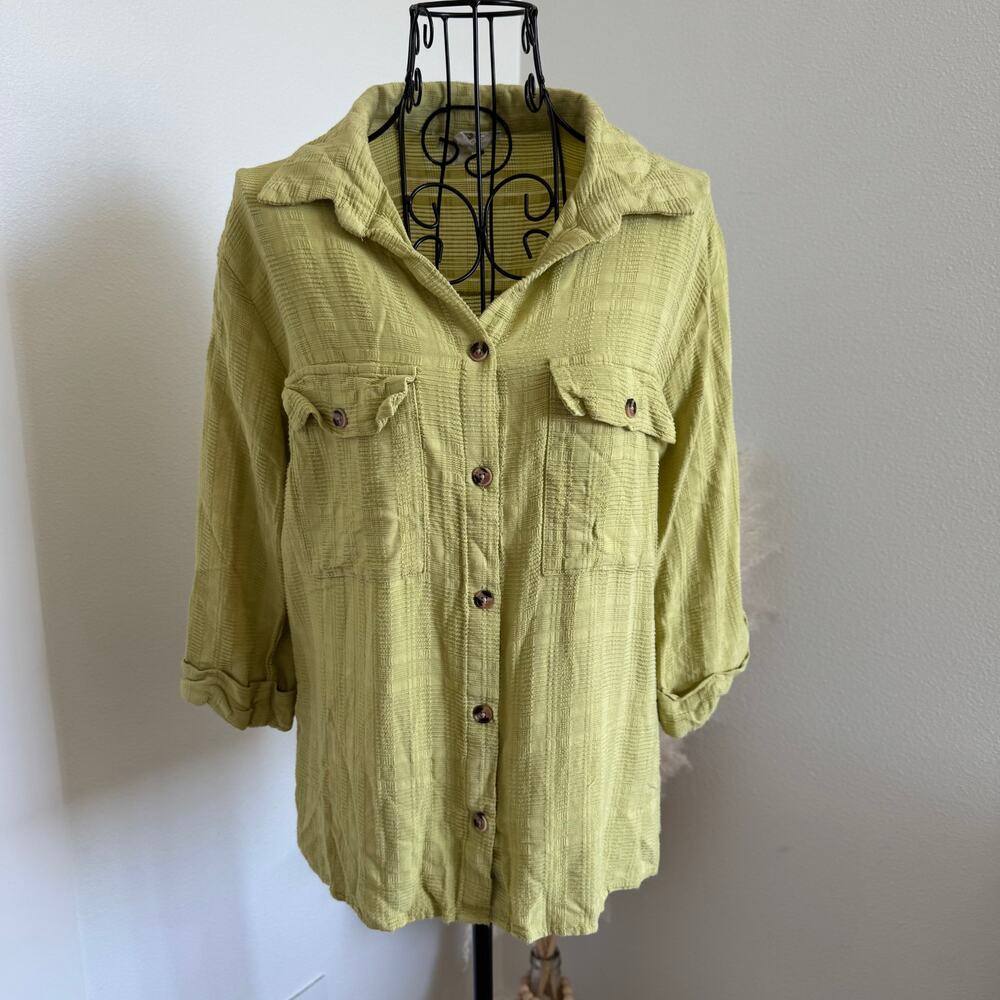 Naif Roll Tab 3/4 Sleeve Collared Button Down Textured Top Light Green Utility